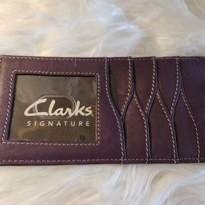 ❌️❌️ SOLD ❌️❌️ Clarks genuine leather card case